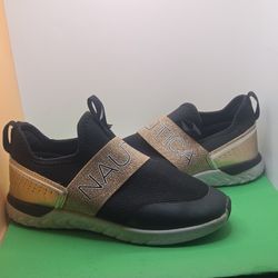 Nautica  Black Gold slip on Shoes Size 2 Kids