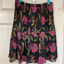 SPENSE Black Floral Skirt - Medium. Very good condition. 