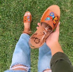 Lace up huaraches