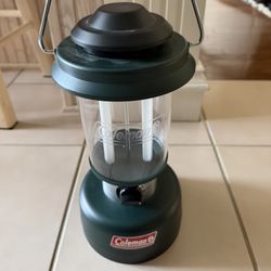 Coleman Lantern Large Twin Dual 9in Fluorescent Tube Battery Operated Camp Light 5355H700