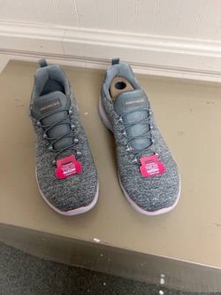 Skechers Women’s Size 8 Wide