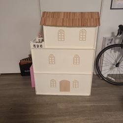 Wood Doll House 