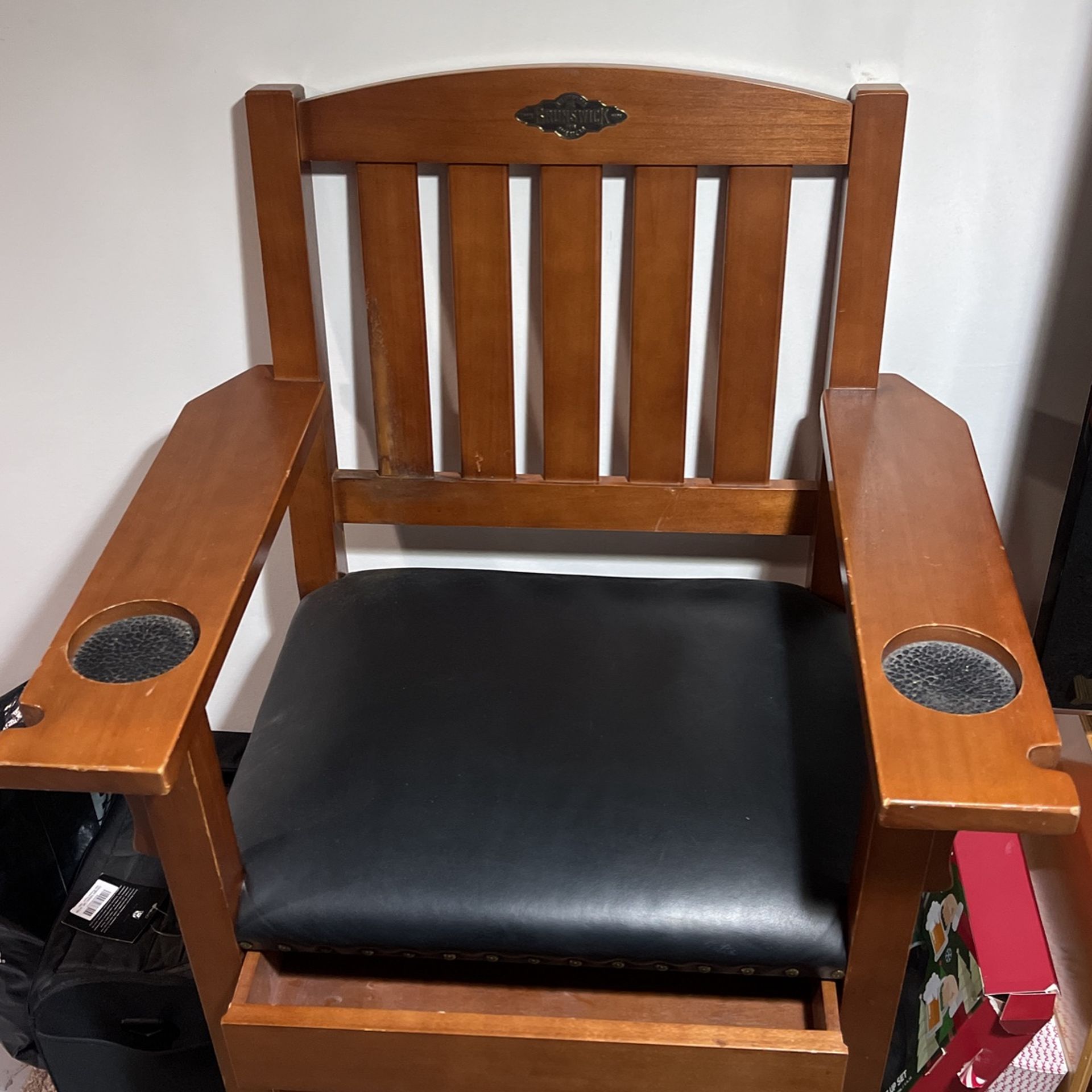 BRUNSWICK CENTENNIAL PLAYERS CHAIR