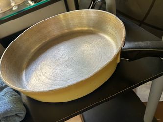 Yellow Aluminum Skillet with Black Handle