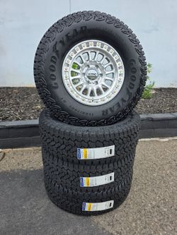 17" KMC w/ 35" Goodyear Tires