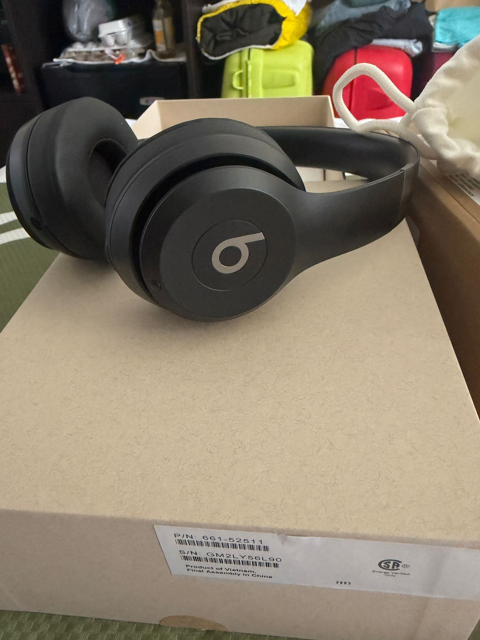 ๐ฅ Beats Solo 4 โ Brand New (Black) ๐ฅ New One Year Warranty