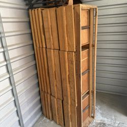 Dresser Free