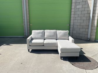 *Free Delivery* Gray Sectional Couch Sofa w/ Reversible Chaise