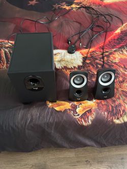 Logitech speakers w/ subwoofer