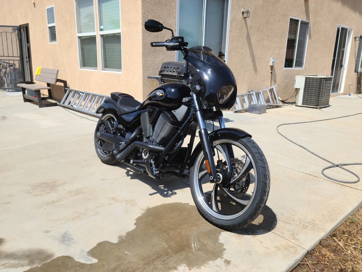 2012 Victory Vegas 8-Ball