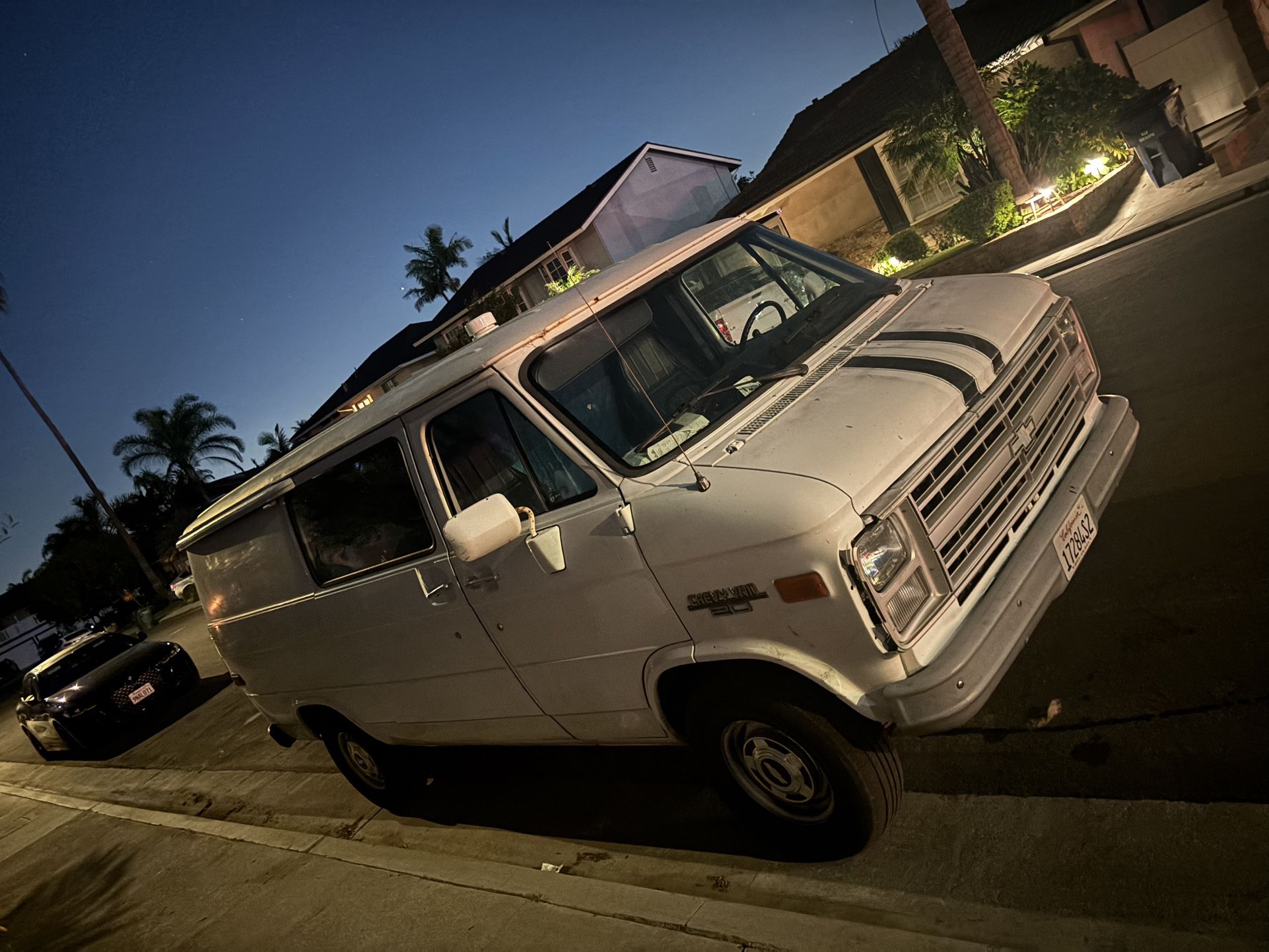 Chevy Van G20 1992 Low Miles 100,000 Miles