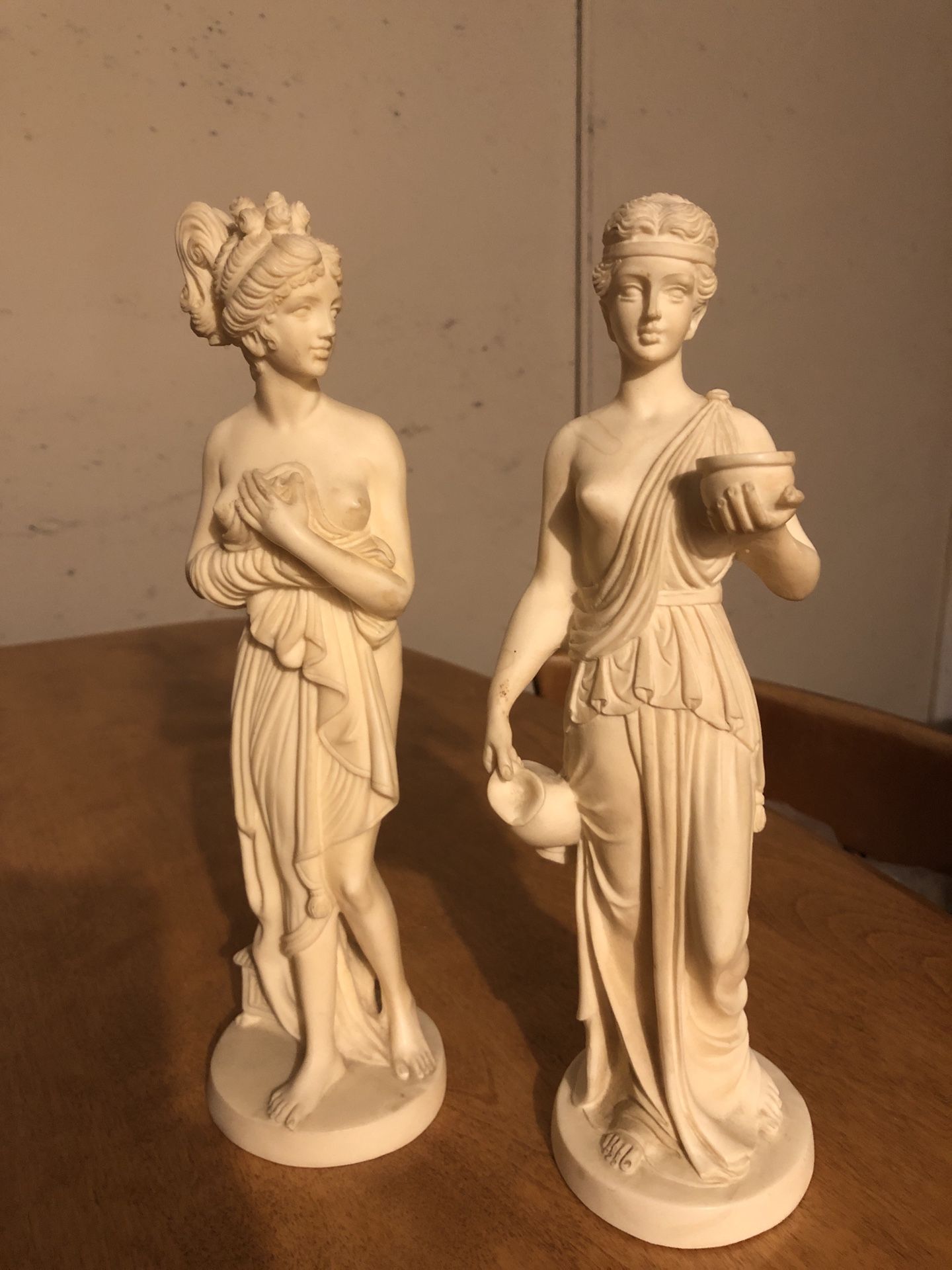2 Greek Mythology statues  perfect condition 
