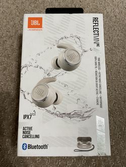 JBL Bluetooth Earbuds Waterproof IPX7 Brand New