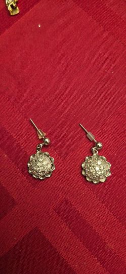 925 sterling s. Small earrings  W/zirconiasl
