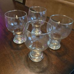 4 drinking glasses