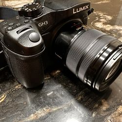 Panasonic Lumix GH3 Digital Camera 