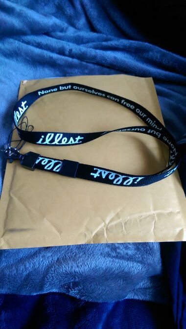 Illest lanyard Glow in the dark