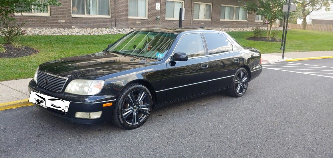 2000 Lexus LS