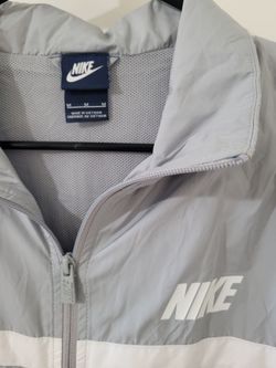 Nike Windbreaker Jacket Size Medium