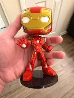 Iron man bobble head