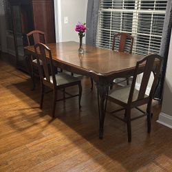 Kitchen Table And 4 Chairs Set