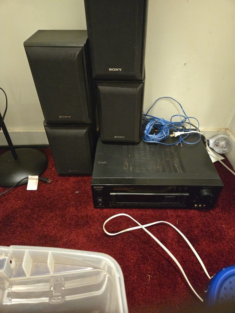 Speakers At Amplifiers Sony's