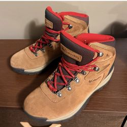 Columbia Red and Brown Outdoor Boots