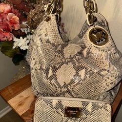Michael Kors Fulton Angora Python Embossed Medium Chain Hobo Bag, with wallet WITH DUST BAG