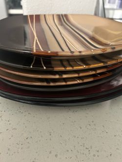 7  Plates set