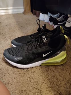 Nike 270 Size 7.5