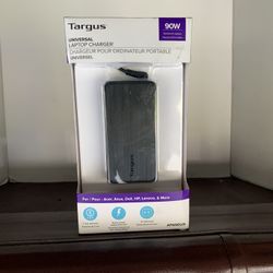 Targus 90W AC Semi-Slim Universal Laptop Charger