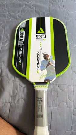 Pickleball paddle