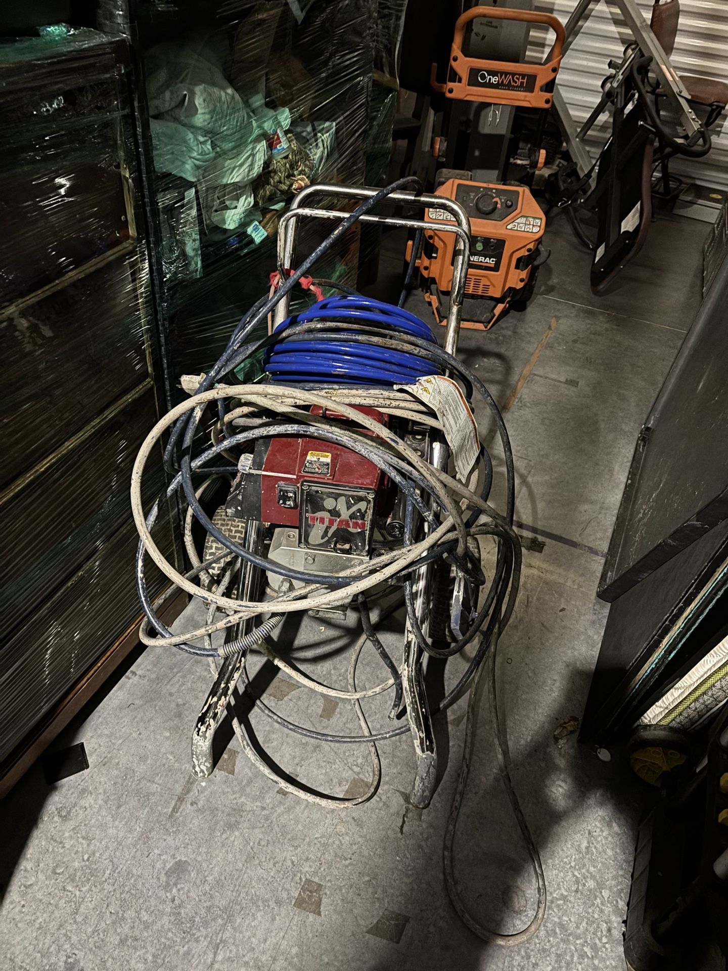 Titan 740 Airless Paint Sprayer 