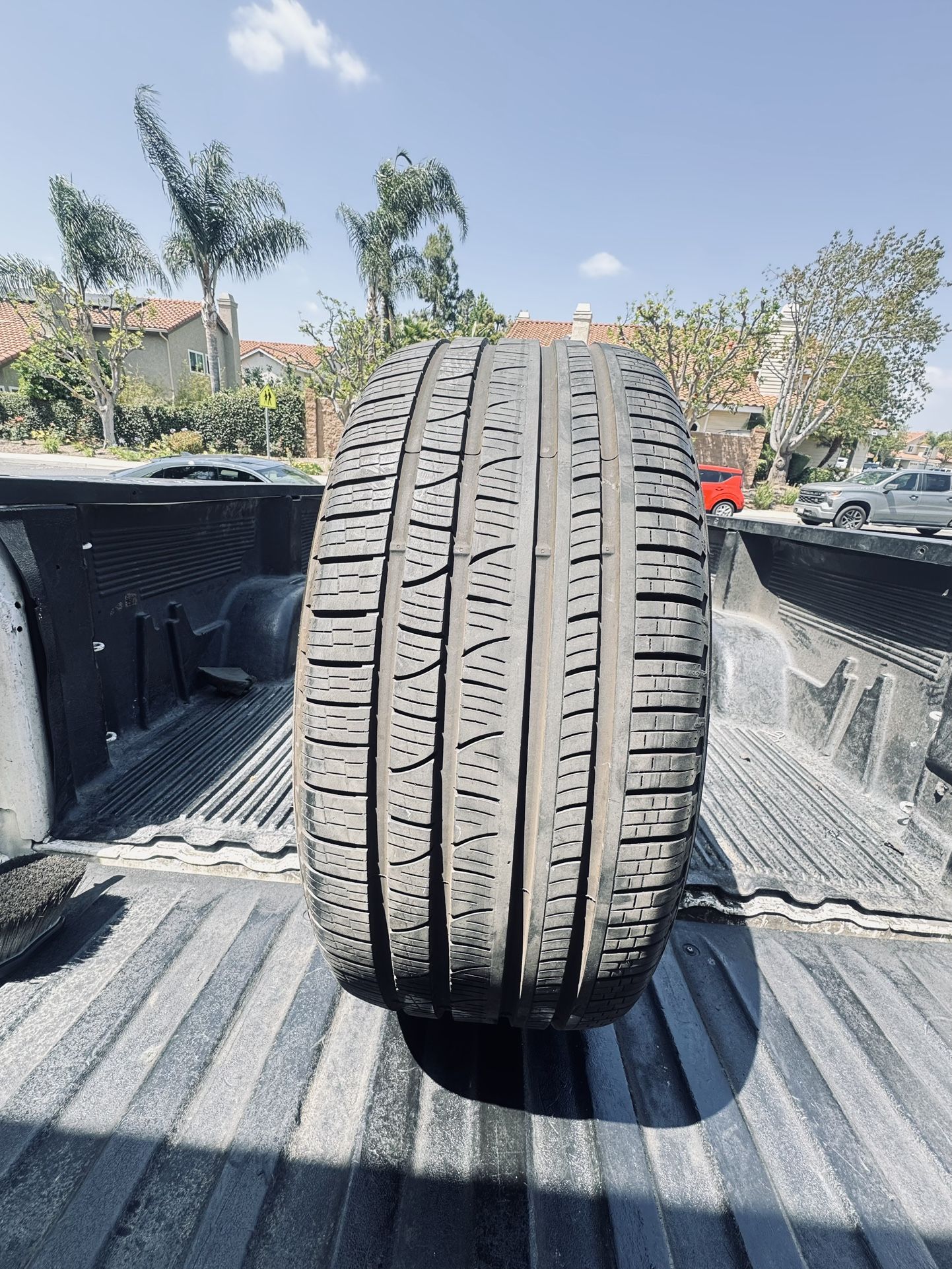 285/45/20 Pirelli Scorpion Verde A/S 90%+ Tread (1)