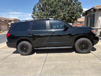 2017 Toyota Sequoia