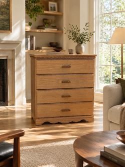 Vintage Light Oak 4-Drawer Dresser