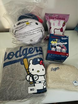 Dodgers hello kitty set