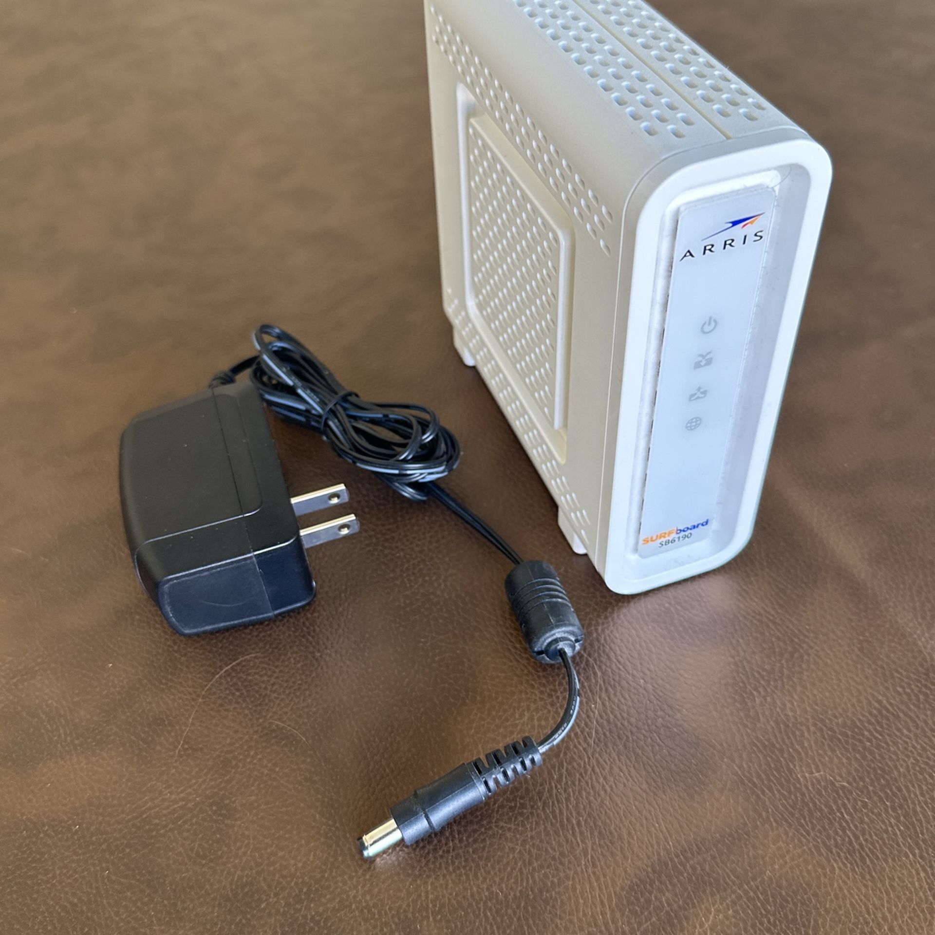 Arris Surfboard Cable Modem (SB6190)