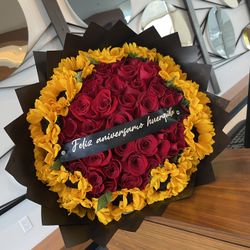 Sunflower Flower Bouquet With Roses 