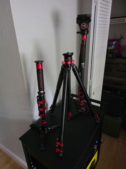 Tripod monopods