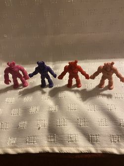Vintage Set Of 4 M.U.S.C.L.E. Figures