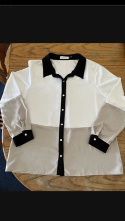 Calvin Klein Woman’s Business Dress Blouse Size XL Nice Excellent Condition