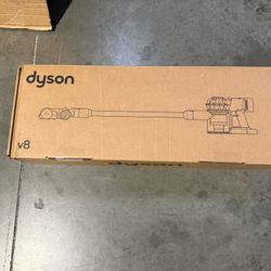 Dyson V8 Cordless Vacuum Cleaner