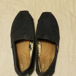 Navy Toms