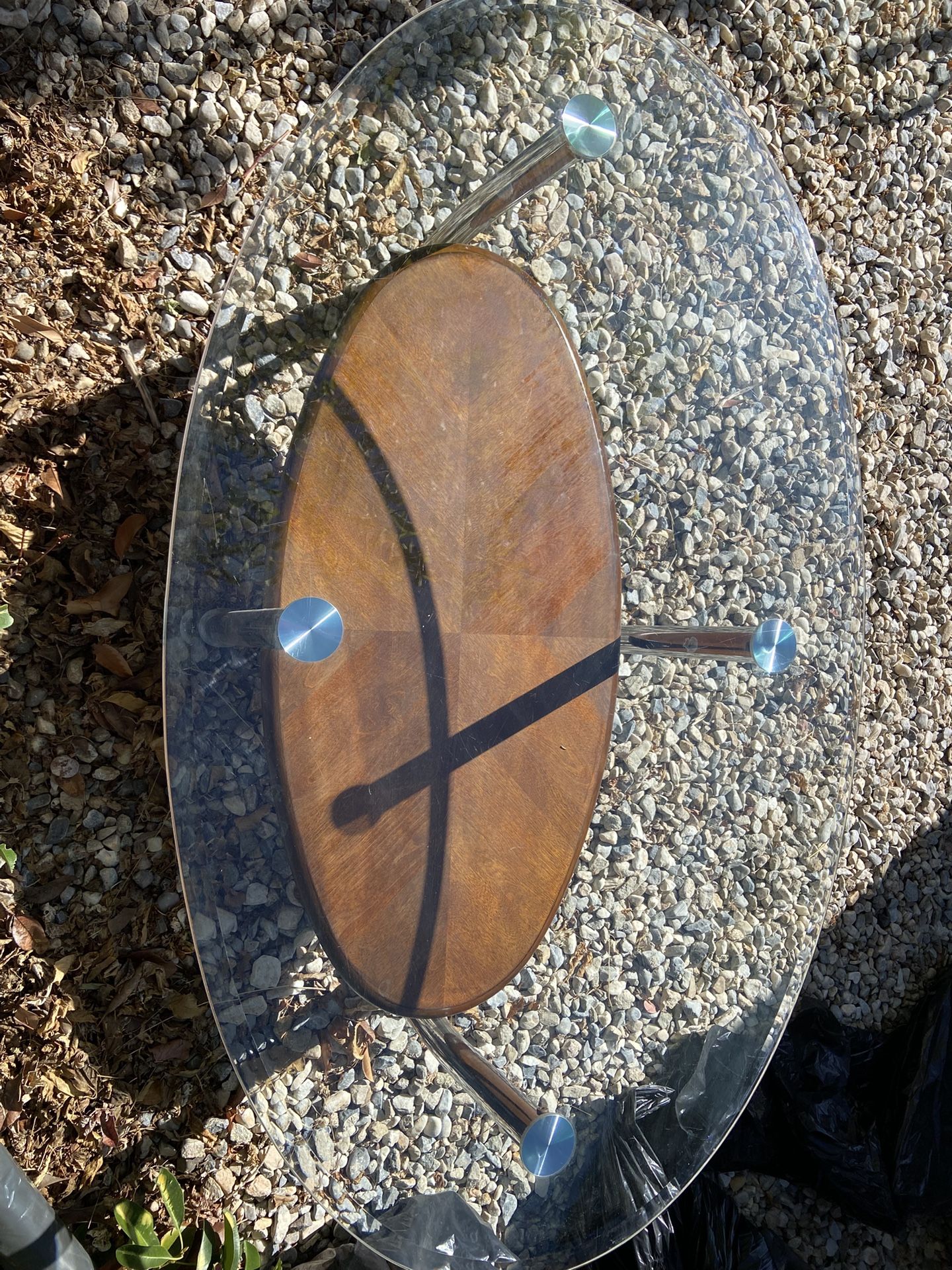 Coffee Table & 2 End Tables, Chrome Legs And Glass Tops 