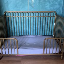 Little Seeds Raven 3-in-1 Convertible Crib + Mattress