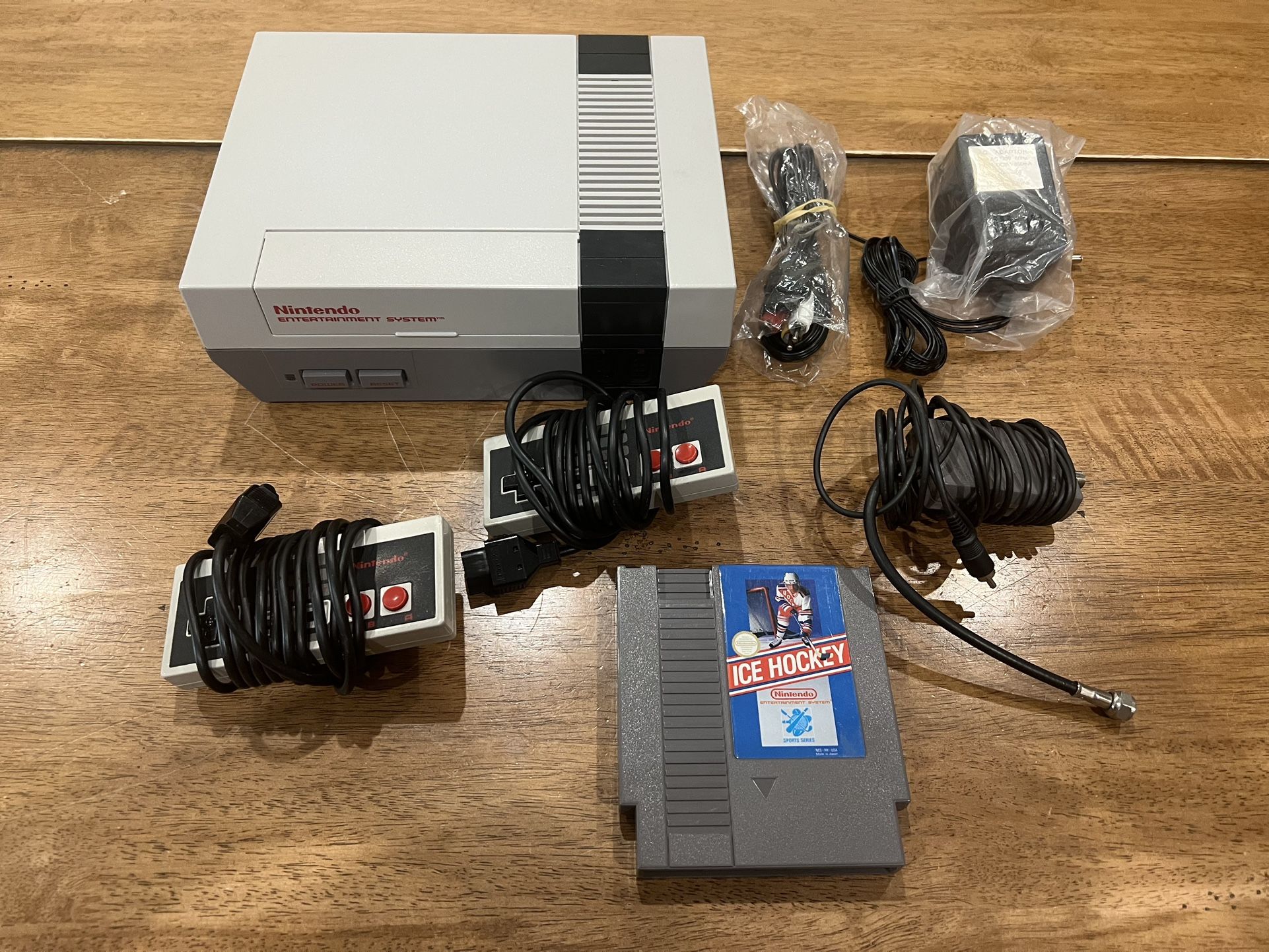 Original Nintendo NES 001 System Bundle Console w/ Controller, Cords, & Game