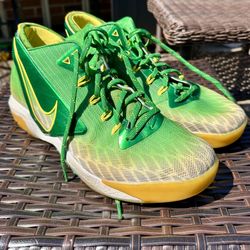 Nike Zoom Field General Oregon Ducks Size 10 1/2