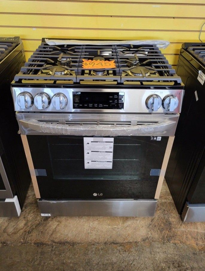 LG ThinQ 5 Burner Slide In Stove 30 Wide HW for Sale in Dallas, TX