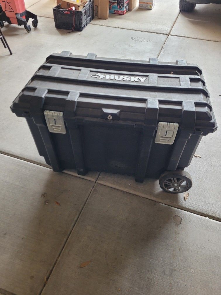 Husky Lockable Bin
